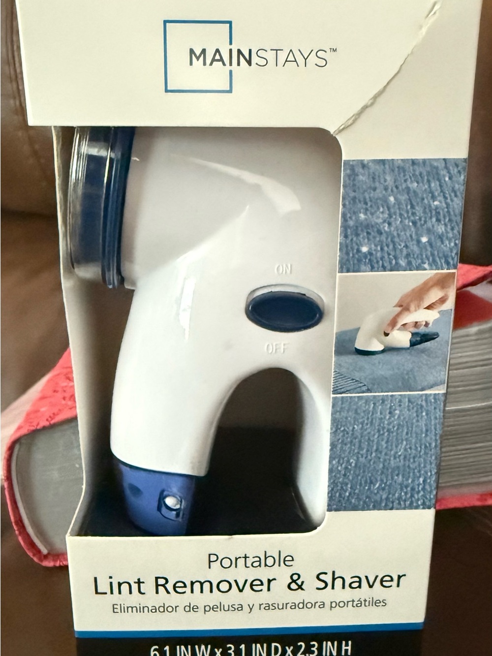 New- Mainstays White and Blue Portable Lint Remover